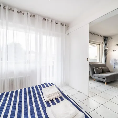 Fleur De Lys - Proche Centre Apartment *